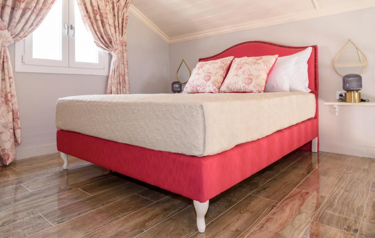 Nafsika Suites (Adults Only) Nea Moudania Esterno foto