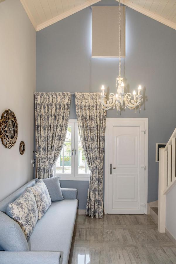 Nafsika Suites (Adults Only) Nea Moudania Esterno foto