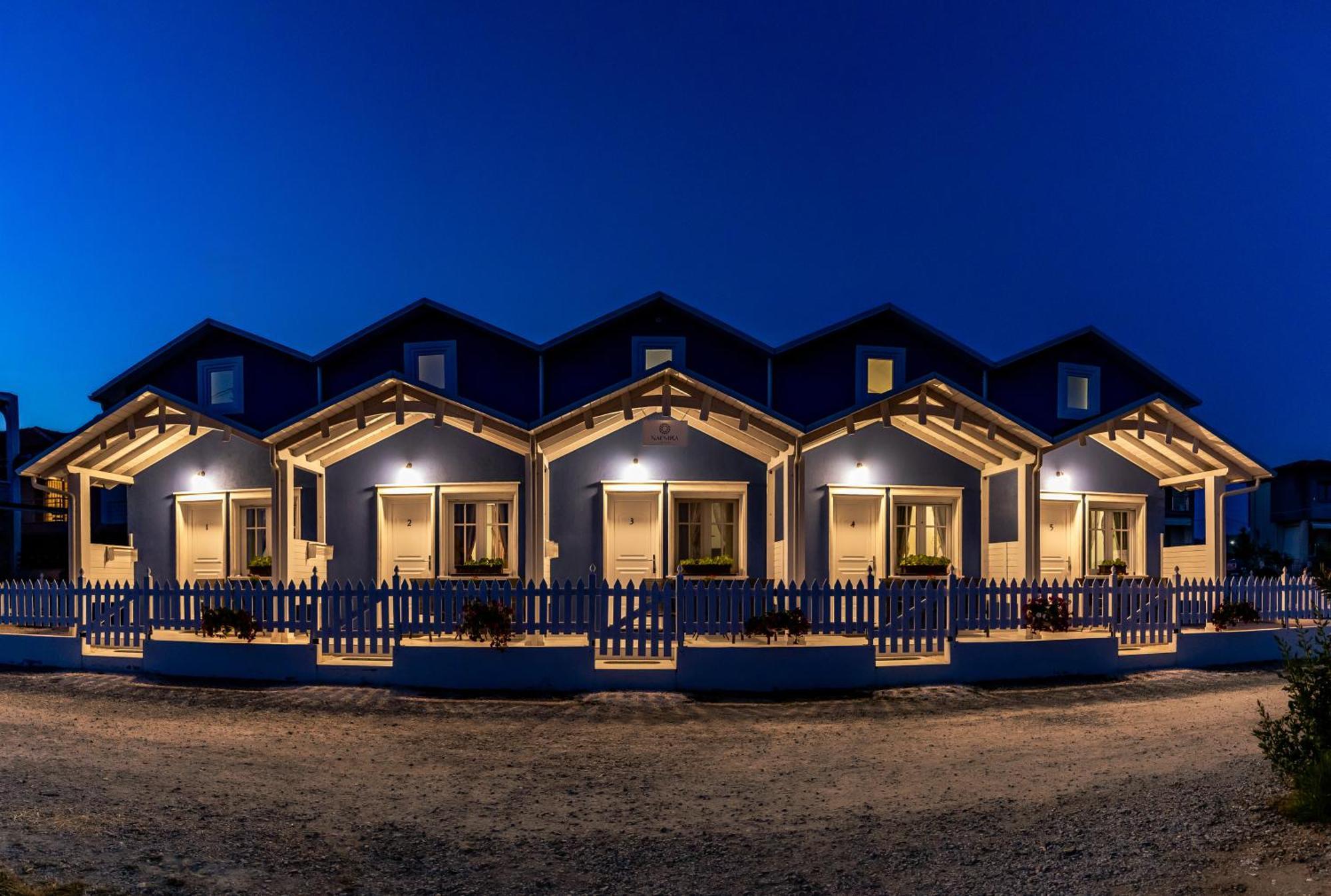 Nafsika Suites (Adults Only) Nea Moudania Esterno foto
